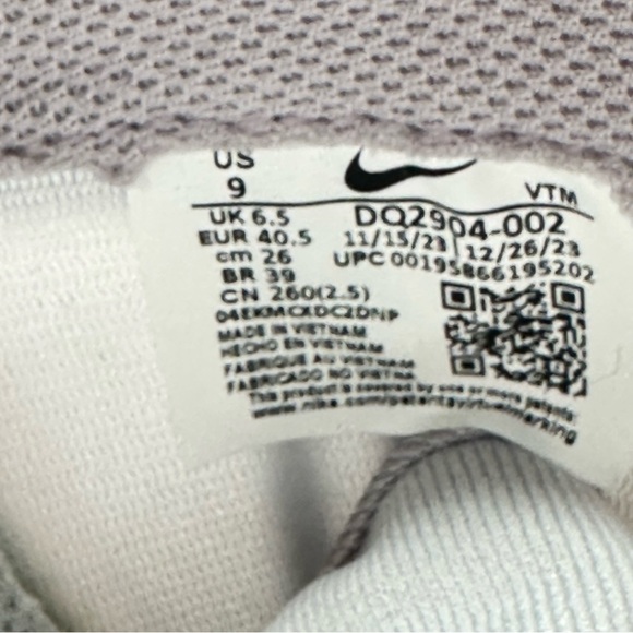 Women’s Nike Air Max Interlock Sizes 8,9 Shoes Grey Purple Amethyst DQ2904-002 - Picture 13 of 14